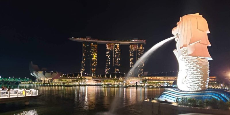 夜のマーライオン_0